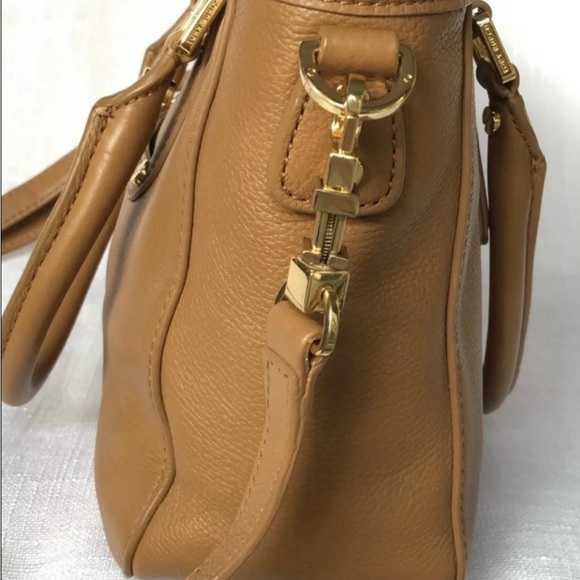 Tory Burch Pebble leather crossbody - Picture 5 of 8